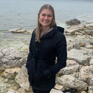 Meet your Posher, Melissa